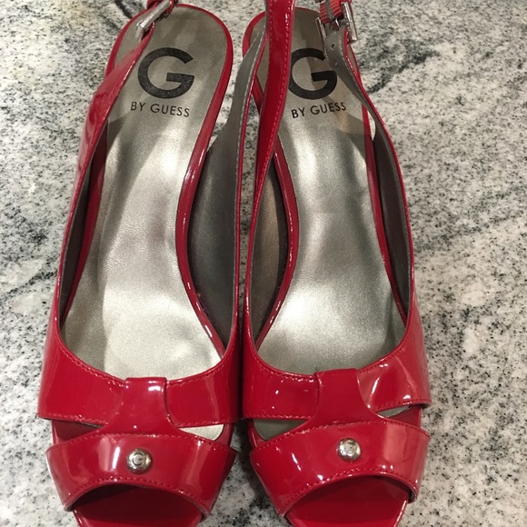 G by Guess Red Peep Toe Pumps - size 9.5 - Picture 2 of 5